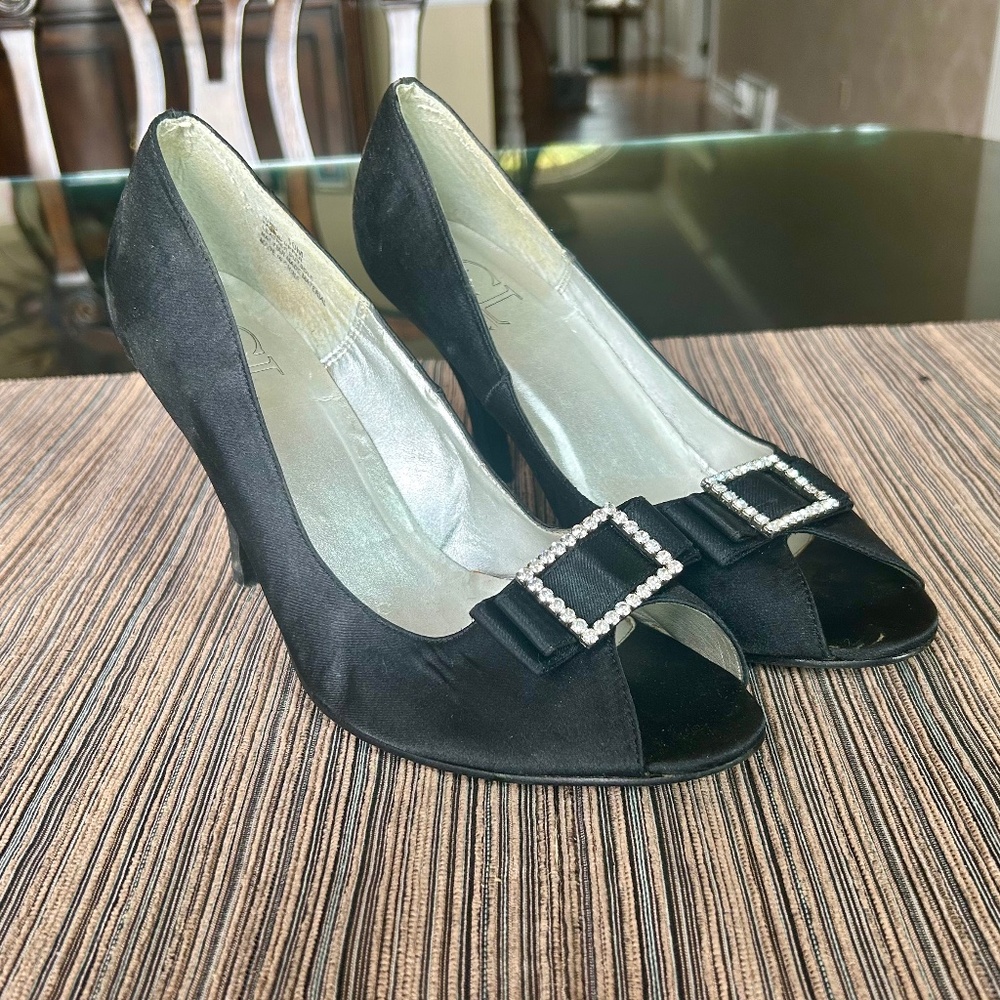 CL Laundry Black Satin Peep Toe Stilettos with Crystal Embellishments Size 10